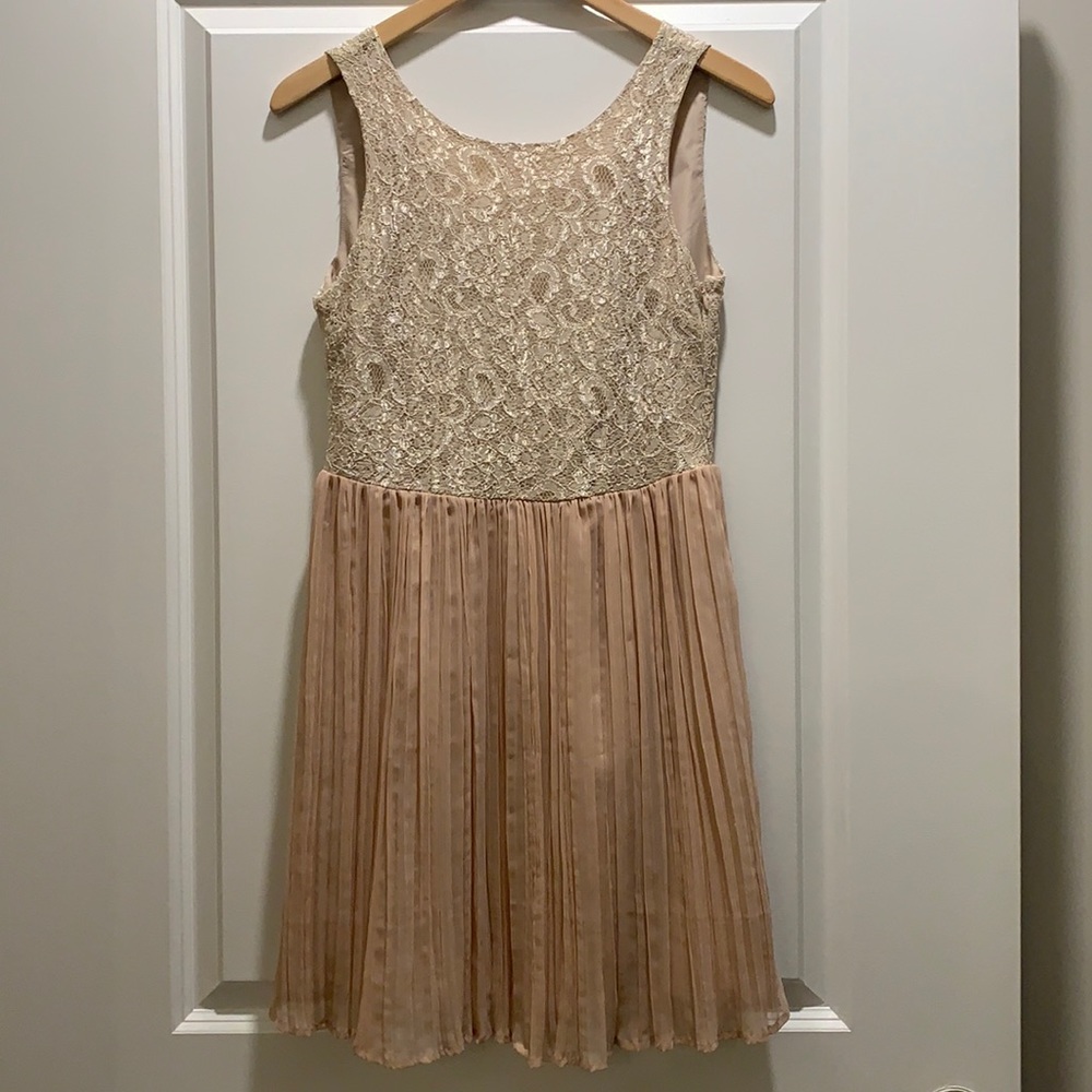 Lace and Tulle lined cocktail dress in peach pink